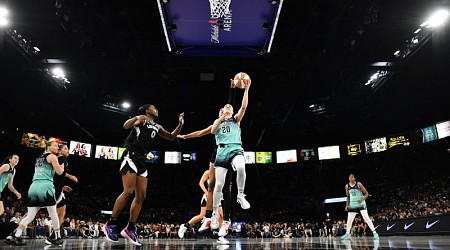 WNBA Playoffs: Las Vegas Aces stave off elimination, Minnesota Lynx take 2-1 series lead