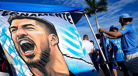 Adios Luis: Uruguay-Fans würdigen Suarez bei dessen Abschied