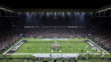 LeBron James, NFL Fans Rip Field Condition amid Eagles vs. Packers Game in Brazil