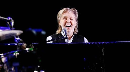 Paul McCartney toca “Now and Then” durante concierto en Uruguay