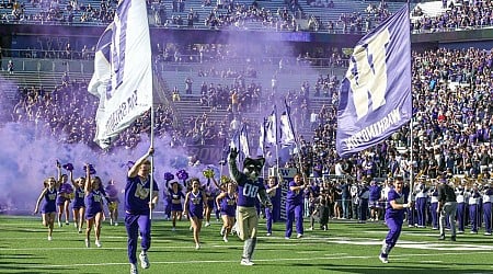 Watch Washington Huskies vs. Michigan Wolverines: TV channel, live stream info, start time