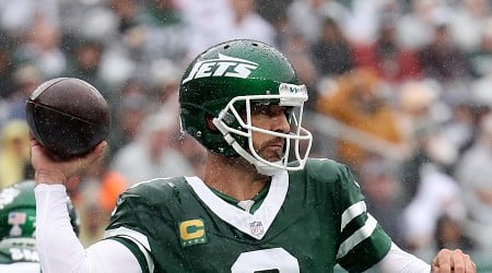 Jets' Aaron Rodgers Has High-Ankle Sprain; Didn't Miss Time vs. Vikings with Injury