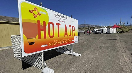 International fiesta fills New Mexico’s sky with colourful hot air balloons