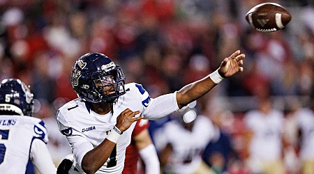 FIU vs. Liberty prediction, odds, line, spread: 2024 college football Week 7 Tuesday picks by proven model