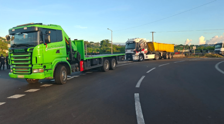 Crise en Martinique : nouveau blocage au Lamentin contre la vie chère