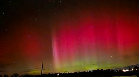 Hues of the northern lights captured in northern Utah