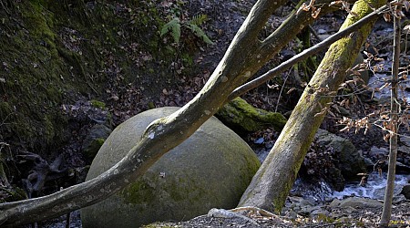 Las gigantes esferas de piedras repartidas por el mundo se convierten en uno de los mayores misterios de la humanidad