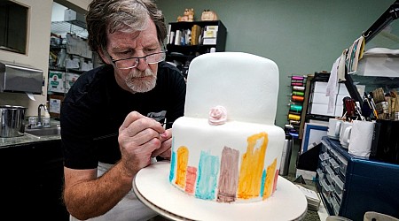 Colorado court dismisses suit against baker who wouldn't make transgender-themed cake