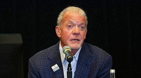 Colts' Jim Irsay responded to Bill Belichick's crowd noise joke