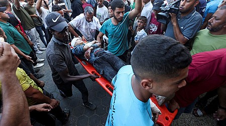 Israeli strike kills at least 28 Palestinians at school in central Gaza, Red Crescent says