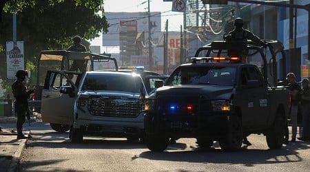 More than 100 killed or missing as Sinaloa Cartel war rages in Mexico