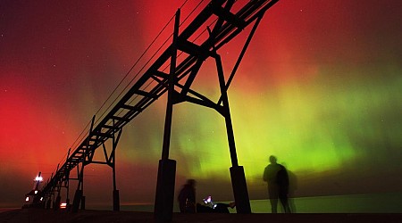 Will the northern lights be visible again Friday night?