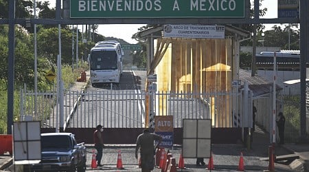 How Mexico's 'El Carrusel' Helped U.S. Border Crossings Drop To 4-Year Low