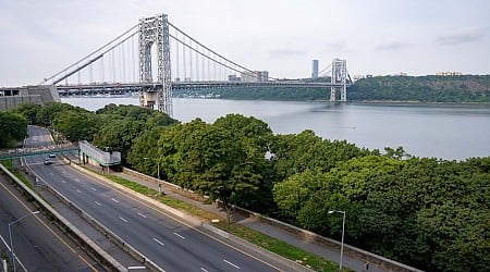 Carjacking suspect slashed Port Authority officer's face in wild George Washington Bridge battle: cops