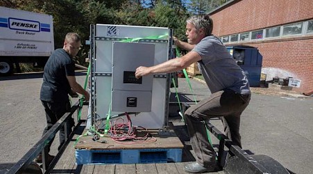 Volunteers bring solar power to Hurricane Helene's disaster zone