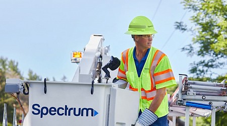 Watchdog updates: Texas is closer to joining the U.S. grid. And Spectrum reinvents itself