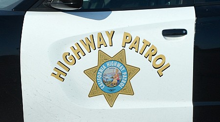 Driver dead after veering off I-580, hitting trees