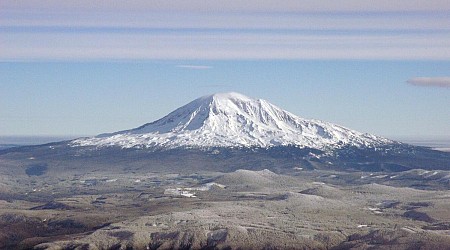 Washington’s ‘Forgotten Giant’ Volcano Stirs: Surge in Quakes Prompts Increased Monitoring