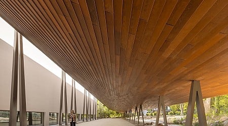 Kengo Kuma completes Lisbon art center with sweeping canopy