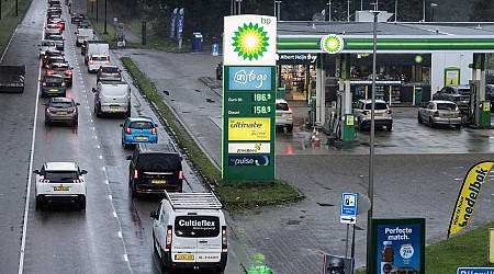 Nog geen paniek bij de pomp: ondanks escalatie in Midden-Oosten is olieprijs stabiel