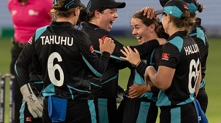 New Zealand beat Pakistan to enter Women’s T20 World Cup semifinals