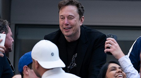 Elon Musk Is Feuding With a Billionaire Over a California Beach