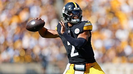 Tomlin: 'No need' to name Fields as Steelers' QB1