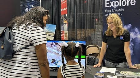 Ohio State Fairgoers Learn About NASA Technologies