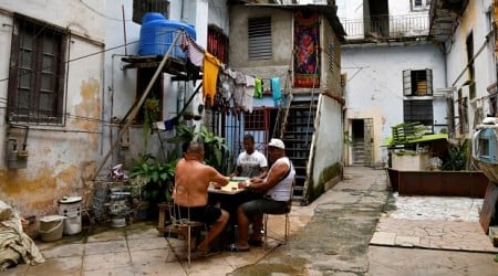 Cuba's electrical grid collapses for 2nd time, prolonging countrywide blackout