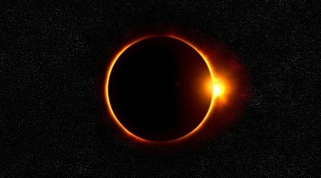 L'eclissi di Sole anulare è l'evento di ottobre: quando e dove vederla