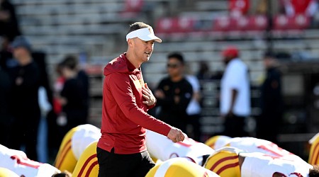 Lincoln Riley, USC Trolled By CFB Fans for Blowing 2-TD Lead in Loss vs. Maryland