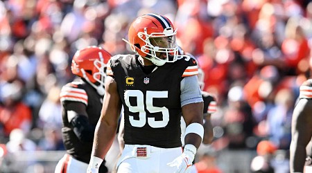 Browns' Myles Garrett to Undergo MRI After Aggravating Foot injury vs. Giants