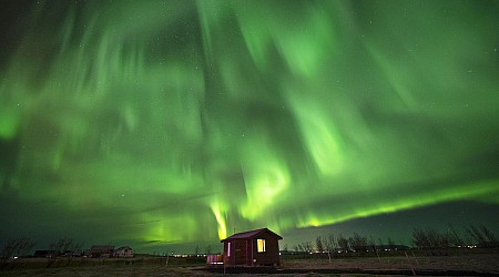 Iceland Hotels Offer a Northern Lights Wake-Up Service