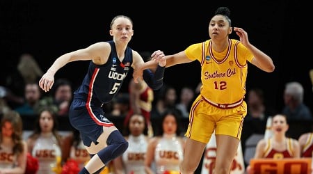 Paige Bueckers, JuJu Watkins Headline 2024-25 AP Women's Preseason All-America Team