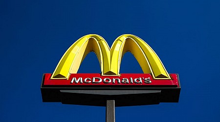 How McDonald's can learn from other fast-food giants in recovering from the deadly E. coli outbreak