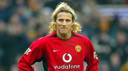 Diego Forlán: Ex-Manchester United and Atlético Madrid striker set to make professional tennis debut