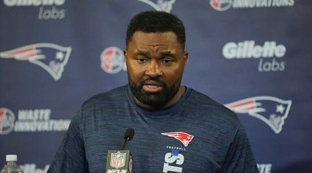 James White offered support for embattled Jerod Mayo