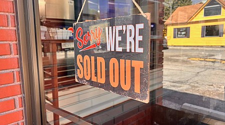 ‘It’s crazy!’ This longtime Boise doughnut shop said it was closing. Wait, no it’s not