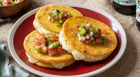 Tortillas con quesillo, receta hondureña fácil, rápida y deliciosa