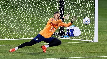 Goalkeeper Ederson wants Brazil response v Chile after Paraguay setback