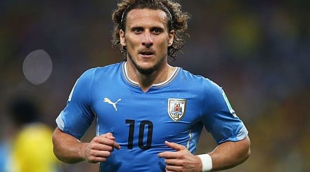 El exfutbolista Diego Forlán debutará en el tenis profesional