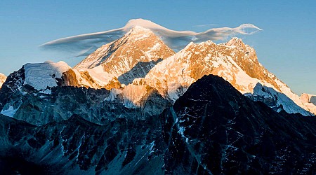 How 'river piracy' made Mount Everest grow even taller