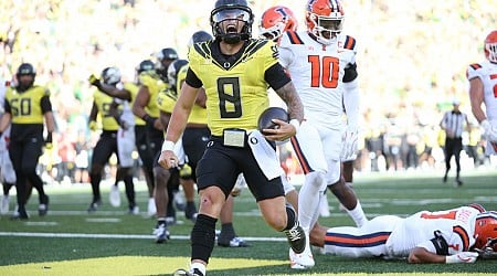 No. 20 Illinois loses to No. 1 Oregon 38-9