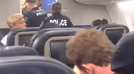 First Class Erupts In Laughter As Racist United Passenger Gets Ejected From Flight — To The Theme From ‘Curb Your Enthusiasm’