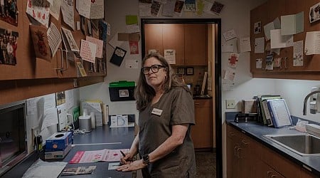 ‘I’m not afraid. Let’s do it’: the Arizona abortion clinic taking a stand for patients