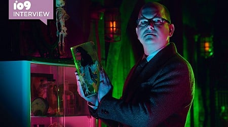 What We Do in the Shadows‘ Mark Proksch Reflects on Colin Robinson’s Energy Vampire Journey