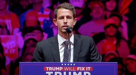 Tony Hinchcliffe Bombed at a Comedy Club While Workshopping His Trump Rally Material