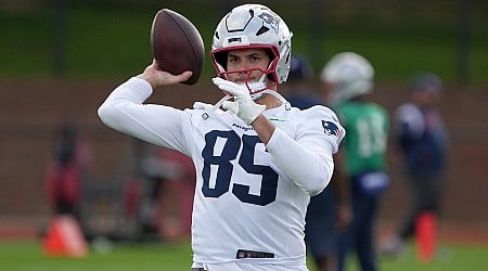 Hunter Henry takes QB reps at practice with Maye's status unclear