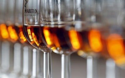 Le spécialiste du cognac Rémy Cointreau secoué par les surtaxes chinoises