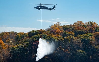 Autonomous Black Hawks Are Fighting Forest Fires Now